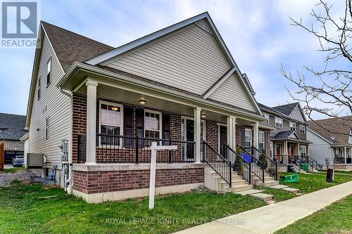 931 Broadway Boulevard, Peterborough, ON - Outdoor With Facade
