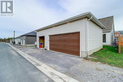 931 Broadway Boulevard, Peterborough, ON - Outdoor