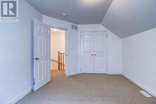 931 Broadway Boulevard, Peterborough, ON - Indoor Photo Showing Other Room