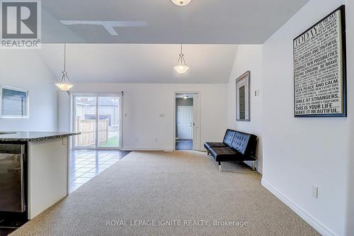 931 Broadway Boulevard, Peterborough, ON - Indoor Photo Showing Other Room