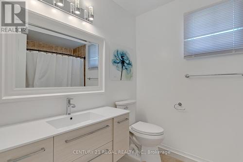 28 Upland Drive, Whitby, ON - Indoor Photo Showing Bathroom