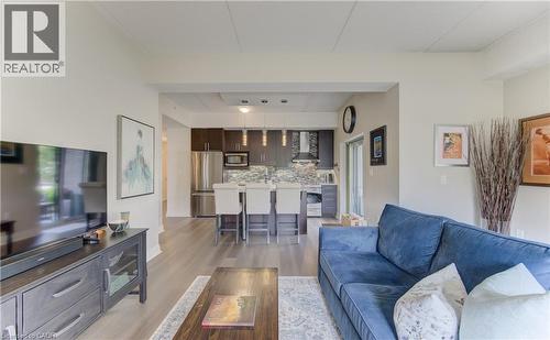 776 LAURELWOOD Drive Unit# 101  Waterloo, ON N2V 0A8