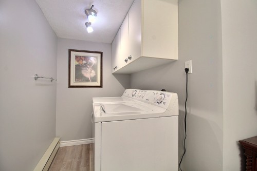Salle de lavage - 14  - 14B Rue Allard, Val-D'Or, QC - Indoor Photo Showing Laundry Room