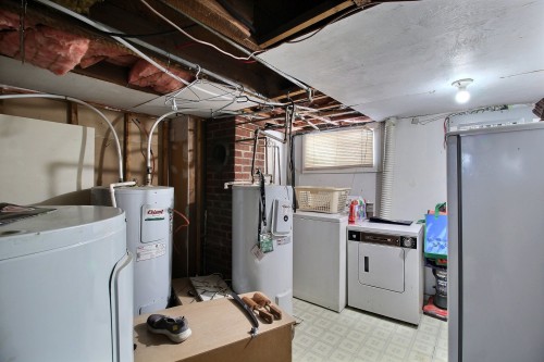 Salle de lavage - 14  - 14B Rue Allard, Val-D'Or, QC - Indoor Photo Showing Laundry Room