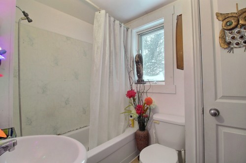 Salle de bains - 14  - 14B Rue Allard, Val-D'Or, QC - Indoor Photo Showing Bathroom