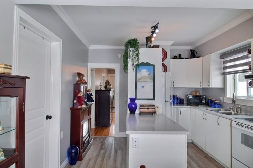 Vue d'ensemble - 14  - 14B Rue Allard, Val-D'Or, QC - Indoor Photo Showing Kitchen With Double Sink