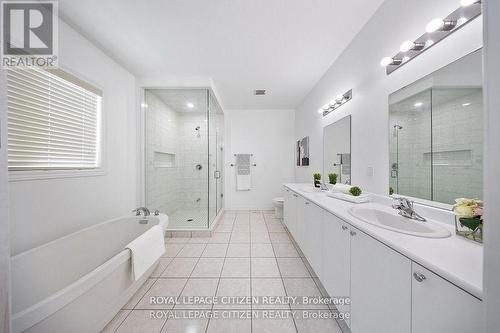 82 Closson Drive, Whitby, ON - Indoor Photo Showing Bathroom