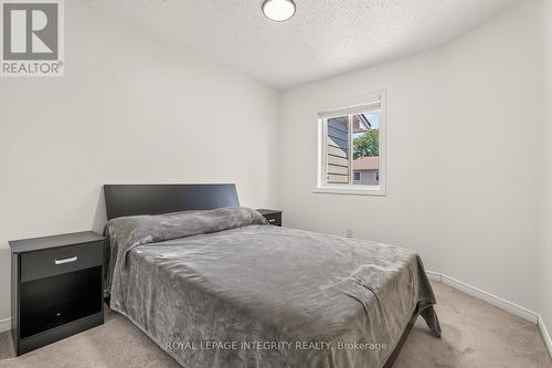 16 Stamford Private, Ottawa, ON - Indoor Photo Showing Bedroom