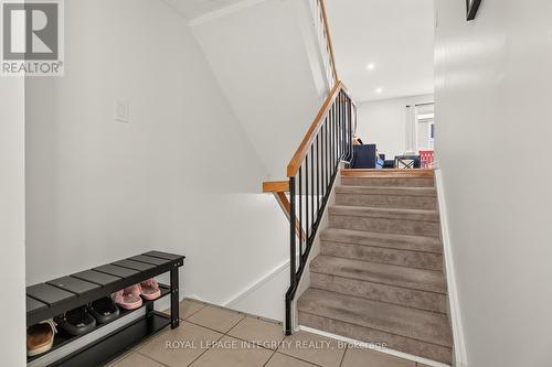 16 Stamford Private, Ottawa, ON - Indoor Photo Showing Other Room
