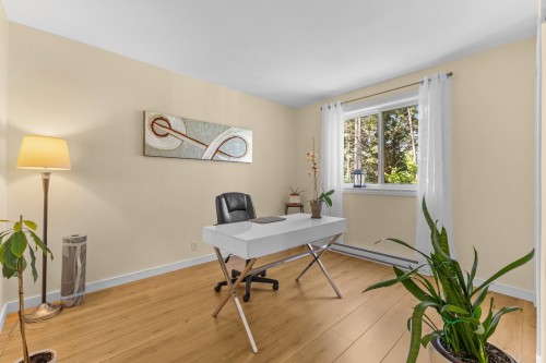 Chambre à coucher - 11 Rue Sunnyview, Morin-Heights, QC - Indoor Photo Showing Office