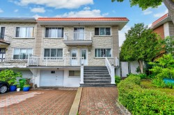 9045  - 9047 Rue Grasset Montréal (Saint-Léonard), QC H1R 2N5