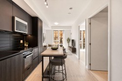 1519-400 King Street WToronto, ON M5V 1K2