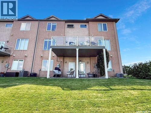 11 701 Mcintosh Street E, Swift Current, SK - Outdoor With Deck Patio Veranda