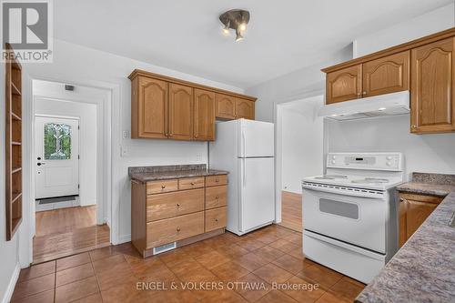 2439 Alta Vista Drive, Ottawa, ON - Indoor Photo Showing Kitchen