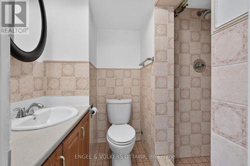 2439 Alta Vista Drive, Ottawa, ON - Indoor Photo Showing Bathroom