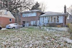 43 CHURCHILL AVENUE Toronto, ON M6J 2B5