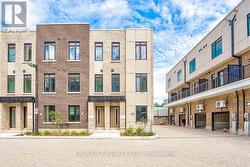 27 SPRUCE PINES CRESCENT  Toronto, ON M4A 0A9