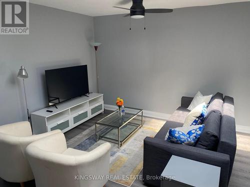 769A THE QUEENSWAY , Toronto, Ontario M8Z 1N1 4