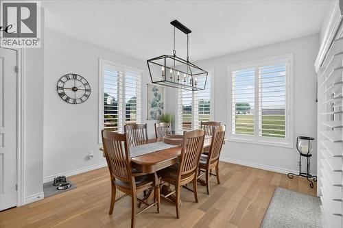 87 Boyd Boulevard, Zorra, ON - Indoor Photo Showing Dining Room