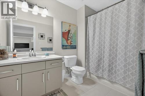 87 Boyd Boulevard, Zorra, ON - Indoor Photo Showing Bathroom