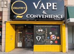 988 ST CLAIR AVENUE W Toronto, ON M6E 1A2