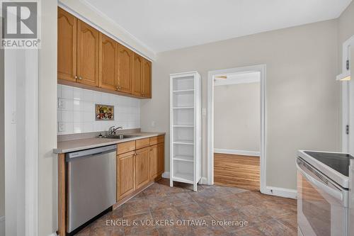 2445 Alta Vista Drive, Ottawa, ON - Indoor Photo Showing Kitchen