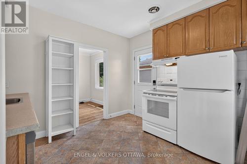 2445 Alta Vista Drive, Ottawa, ON - Indoor Photo Showing Kitchen