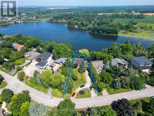 74 LAKEVIEW AVENUE  Whitchurch-Stouffville, ON L4A 2G9