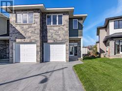 6 MORRALL COURT  Arnprior, ON K7S 0J4