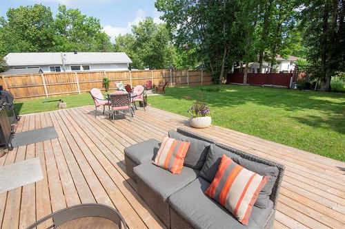 4 Schultz Rd, Pinawa, MB - Outdoor With Deck Patio Veranda
