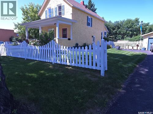 36 21St Street E, Prince Albert, SK - Outdoor