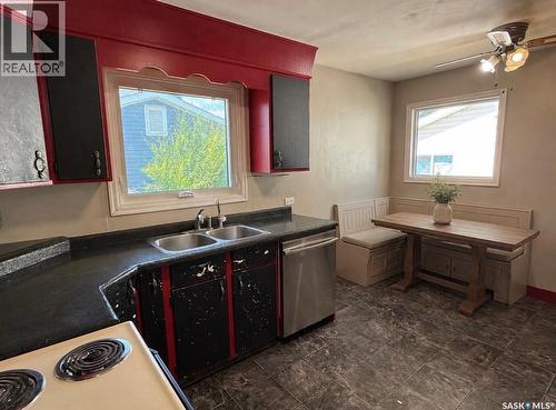 217 3A Street E, Nipawin, SK - Indoor Photo Showing Kitchen With Double Sink