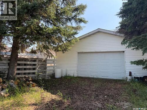 217 3A Street E, Nipawin, SK - Outdoor