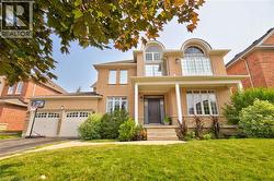 16 WATERCLIFF Place  Stoney Creek, ON L8E 6E5