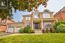 16 WATERCLIFF PLACE  Hamilton, ON L8E 6E5
