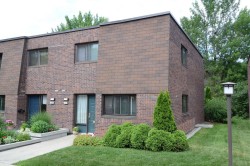 207 Place de Strasbourg  Saint-Lambert, QC J4S 1R8