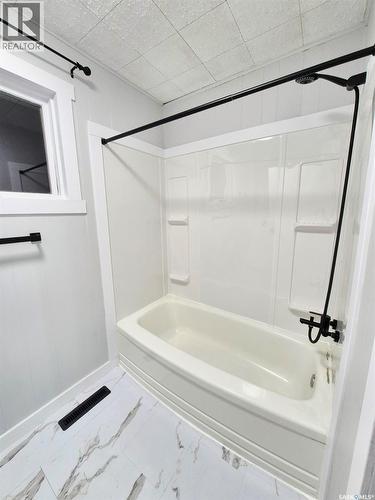 310 Main Street, White Fox, SK - Indoor Photo Showing Bathroom