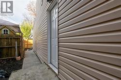 111 GIBSON Avenue Unit# A  Hamilton, ON L8L 6J9