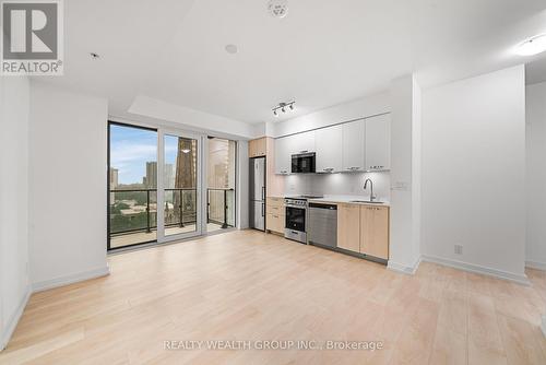 1224 - 75 James Street S, Hamilton, ON - Indoor Photo Showing Kitchen