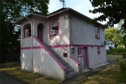 2857 Shelbourne St Victoria, BC V8N 6K4