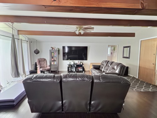 Salon - 1261 Rue Royale, Malartic, QC - Indoor Photo Showing Living Room