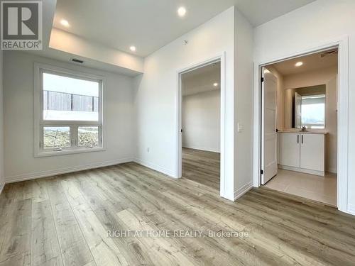 102 - 15 Kneeshaw Drive, Barrie, ON - Indoor Photo Showing Other Room