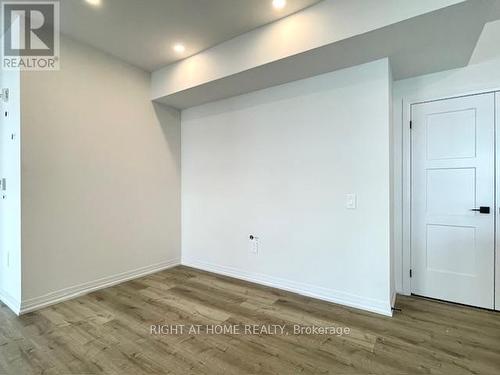 102 - 15 Kneeshaw Drive, Barrie, ON - Indoor Photo Showing Other Room