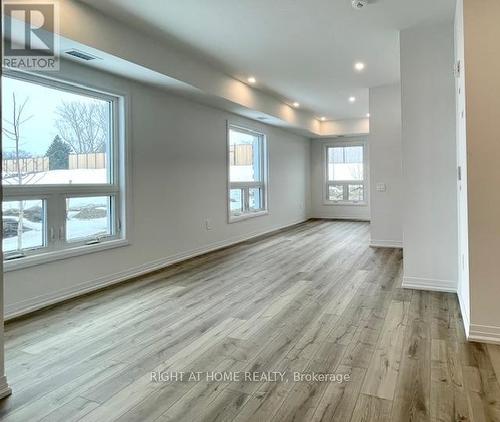102 - 15 Kneeshaw Drive, Barrie, ON - Indoor Photo Showing Other Room