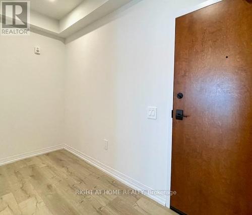 102 - 15 Kneeshaw Drive, Barrie, ON - Indoor Photo Showing Other Room