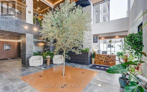 102 - 15 Kneeshaw Drive, Barrie, ON - Outdoor