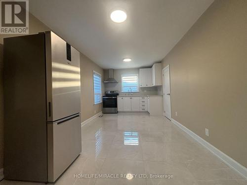UPPER FLOOR SUITE - 54 HAWMAN AVENUE , Vaughan, Ontario L4L 1S2 3