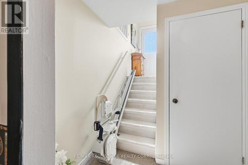 2339 Gillingham Drive, Burlington, ON - Indoor Photo Showing Other Room