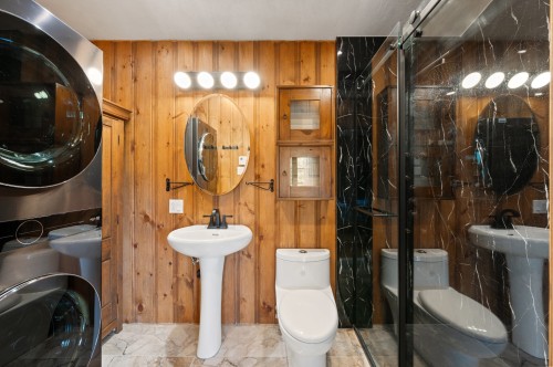 Salle de bains - 5300 Crois. St-Norbert, Val-Morin, QC - Indoor Photo Showing Laundry Room