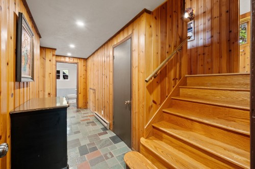 Escalier - 5300 Crois. St-Norbert, Val-Morin, QC - Indoor Photo Showing Other Room